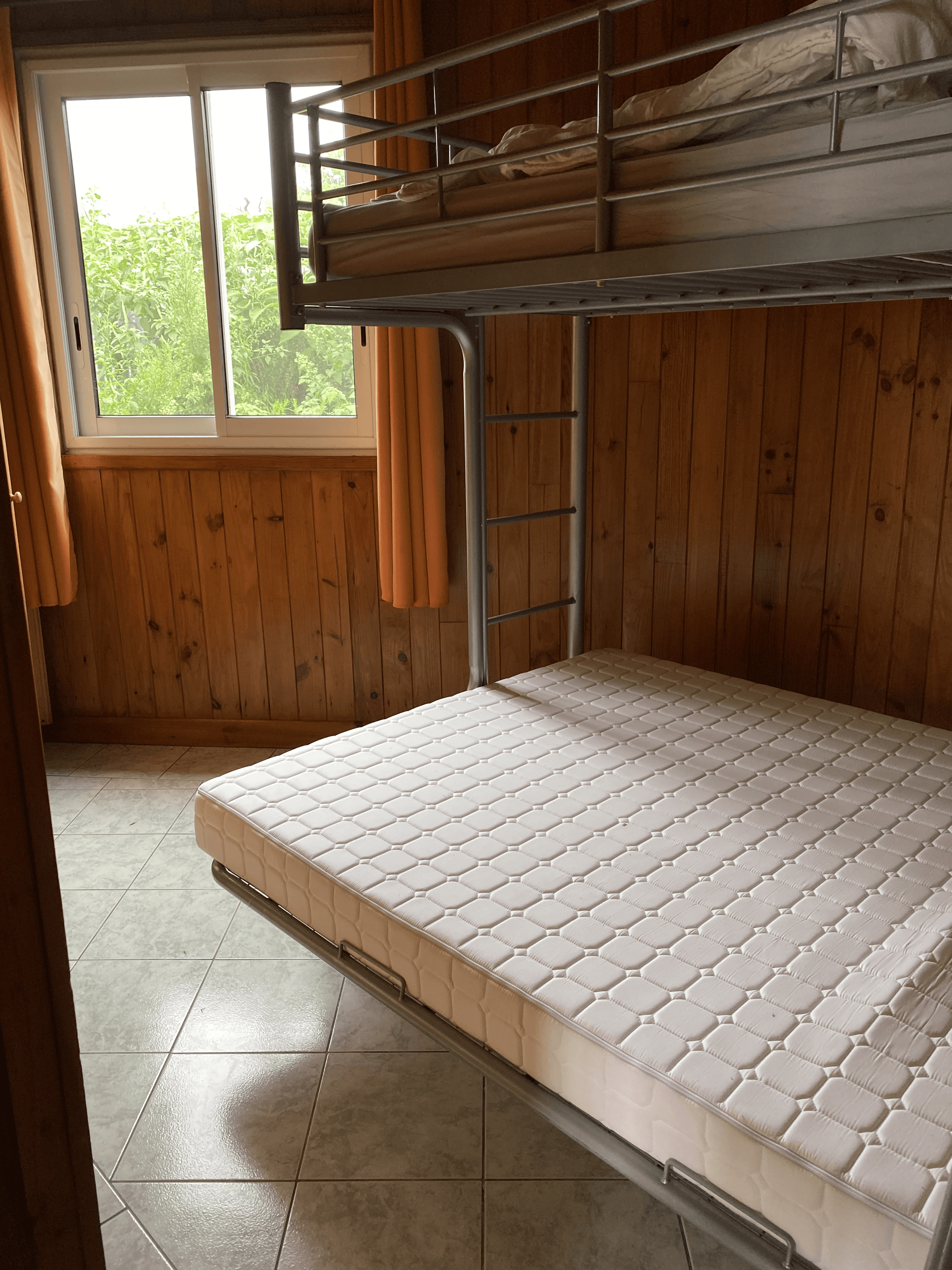 Seconde chambre cosy avec deux lits simples - Ti Kaz lé haut